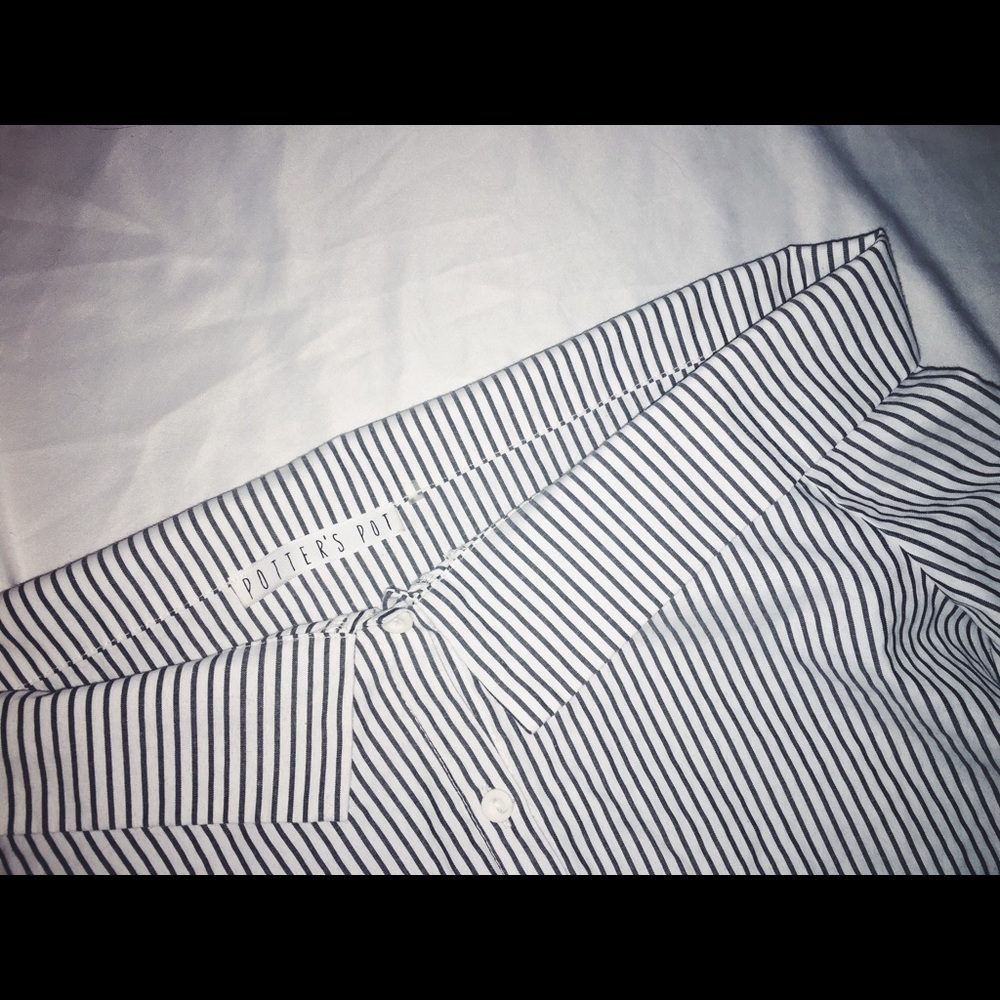 NWOT Off the shoulder pin stripe shirt